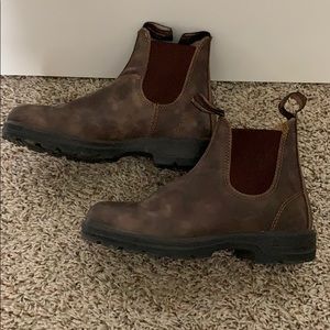 Blundstone boots only worn a couple times